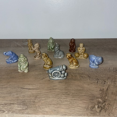 Lot vintage wade - of,
