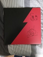 Feeder Black/Red Signed Ltd
