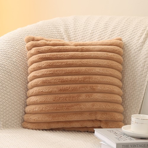 Pack fluffy faux - of, fur