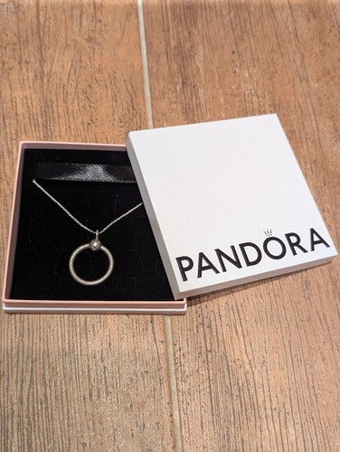 Pandora small pendant and - small, o