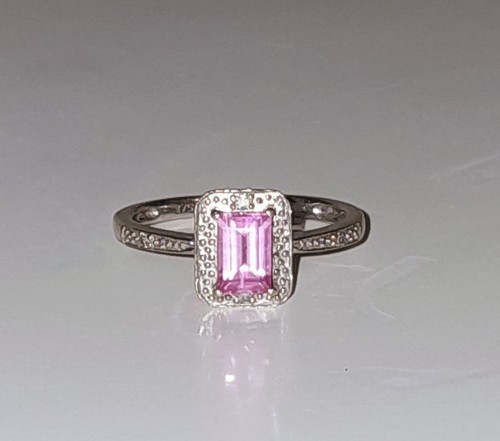 9ct white gold - 9ct, diamond