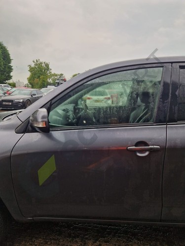 Toyota rav mk3 door - (ala30),