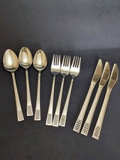 3 place settings Oneida