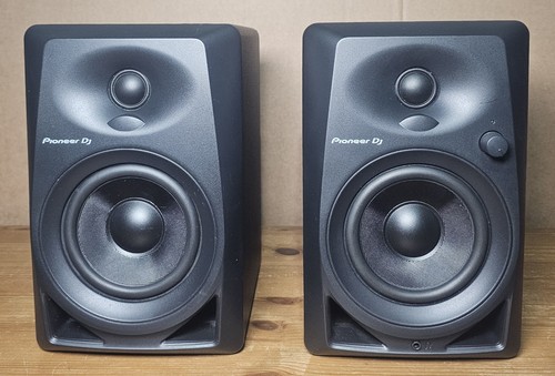 Pioneer 40 active - dj, dm-40