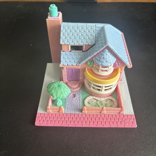 Polly pocket doll - polly,