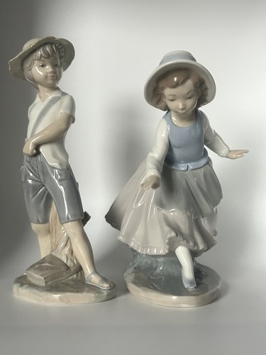 Nao lladro girl with - with, a