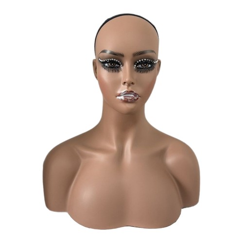 Mannequin head with wig - mannequin,