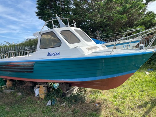 Used small fishing - fishing, boats