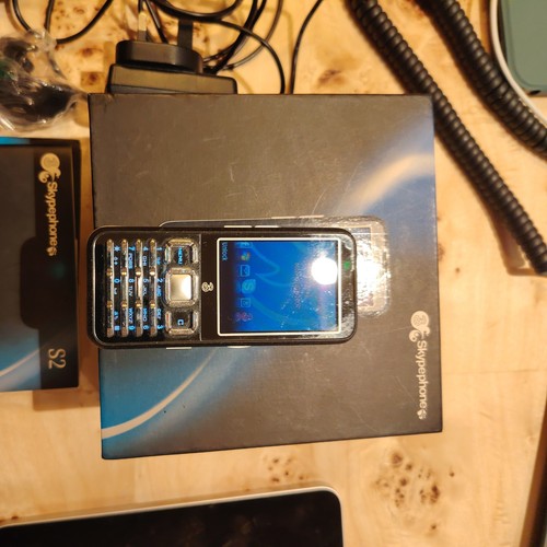 Amoi skype 3g - s2, (unlocked)