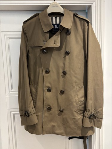 Gents burberry trench coat - ,