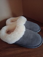 Ladies Slippers