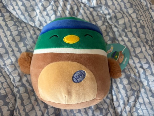 Bnwt rare squishmallows - bnwt, avery