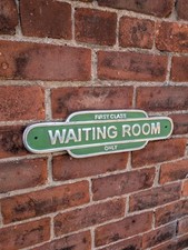 Clearance First Class Waiting