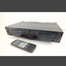 TASCAM MD-CD1 CD/MD Deck