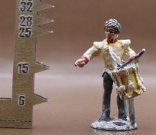 Hinchliffe Models 28mm Napoleonic (N35) British Bareheaded Drummer Boy (JMB452)