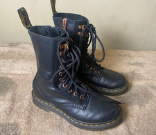 Dr Martens 1490 Rose Gold