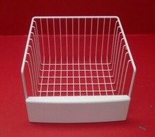 American Fridge Freezer HOTPOINT FFU23X FREEZER DRAWER / BASKET 