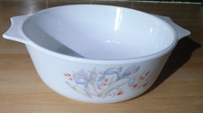 Pyrex Blue Iris Round