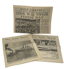 Daily Mirror Daily Express  Newspaper Replica - Titanic Sinks