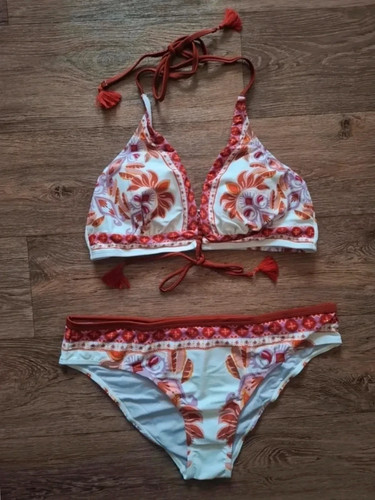 Cupshe paisley halter neck