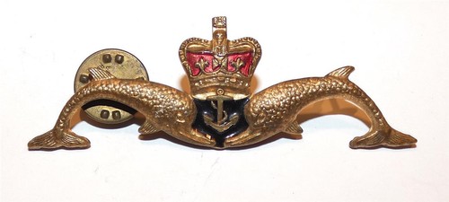 Royal navy submariner badge - royal,