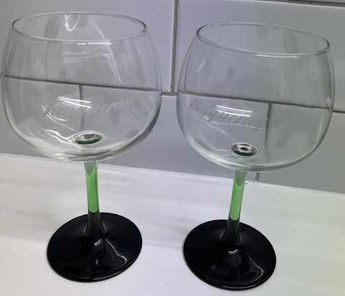 Rare tanqueray gin - tanqueray, glasses