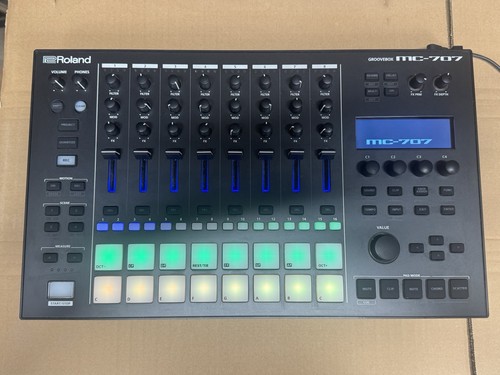 Roland 707 groovebox - roland, drum