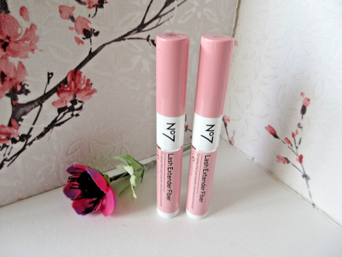 No7 lash extender - x,