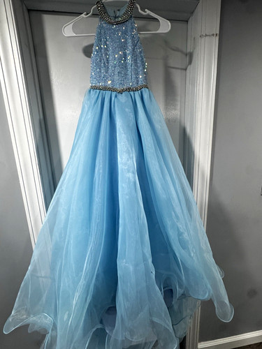 One more couture blue - one,