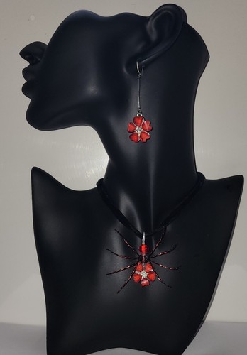 Spider flower necklace - spider,