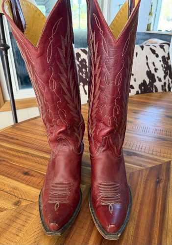 Women tall red cavender old - cavender, +