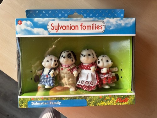 Sylvanian families kennelworth - families,