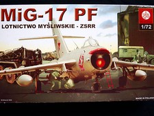 MIG-17 PF SOVIET AIR FORCE FIGTHER, ZTS PLASTYK, SCALE 1/72