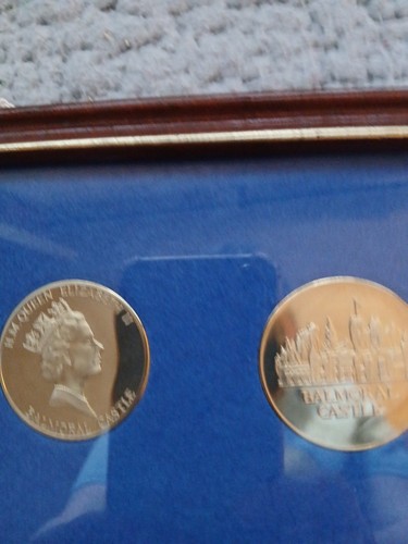 Queen elizabeth coin balmoral - queen,