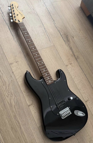 Tom delonge signature squier - delonge,