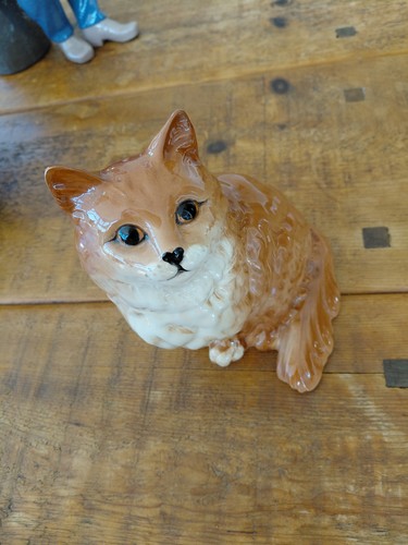 Beautiful beswick cat - beswick,