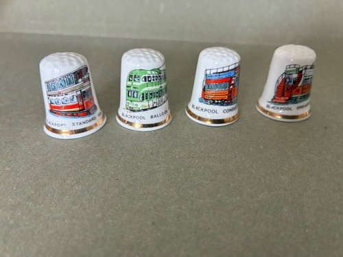 Set bone china thimbles - of, 4