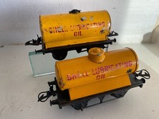 2 HORNBY MECCANO 0 GAUGE O YELLOW SHELL OIL TINPLATE TANK WAGONS TRUCKS
