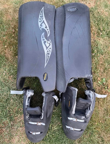 Senior feild hockey goalie - goalie, leg