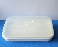 FRIDGE STORAGE CONTAINER WITH DRAINER AND LID