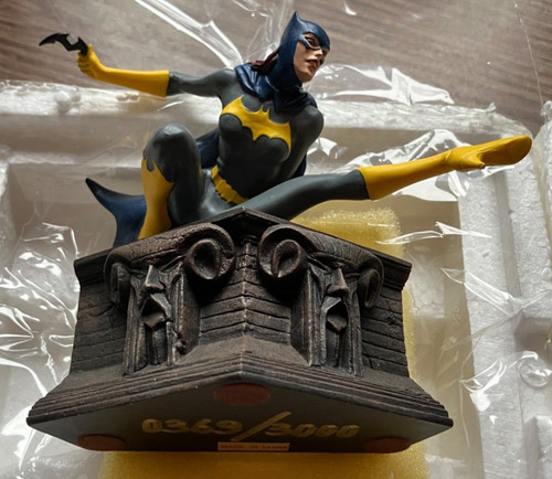 Direct batgirl cold cast - batgirl,