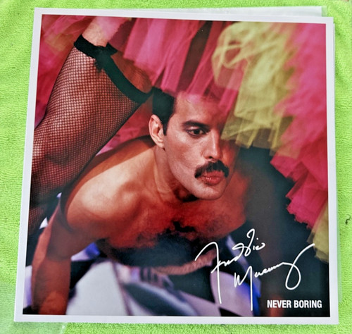 Freddie mercury never boring - freddie,