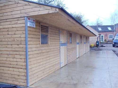 Block stables 48ft x16ft - of,