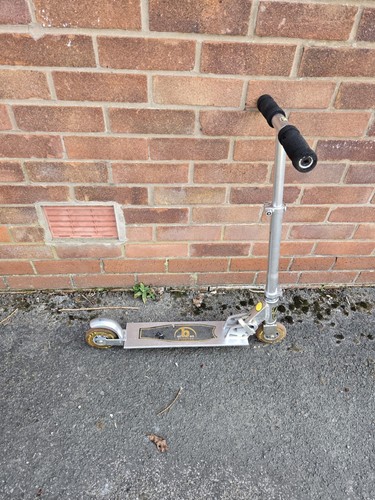 Urban scooter that - scooter, folds