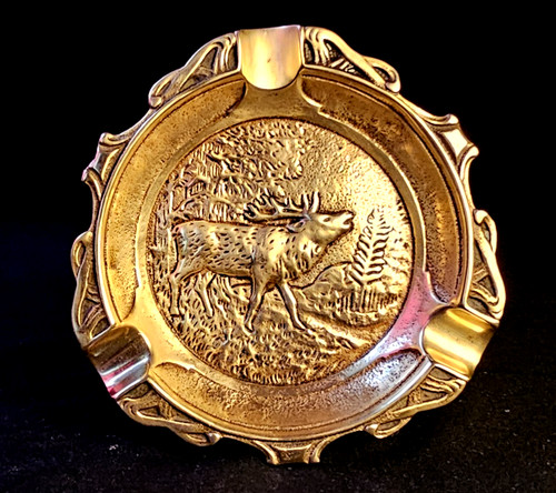 Scottish stag ash tray - stag,