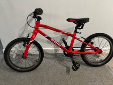 wiggins lightweight red  bike