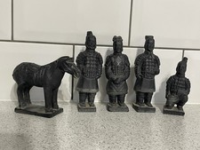 VINTAGE TERRACOTTA WARRIORS x 4 + HORSE FIGURINES CHINESE QIN DYNASTY STYLE