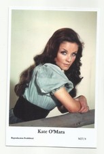 BX96) KATE O'MARA SWIFTSURE PHOTO POSTCARD (M27/4) FILMSTAR PIN UP GLAMOR