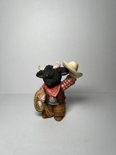 Mary’s Moo Moos Hats Off To