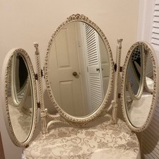 VINTAGE TRI FOLD FRENCH STYLE DRESSING TABLE MIRROR IN CREAM AND GOLD